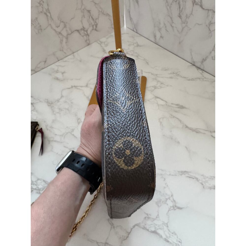 Louis Vuitton Monogram Felicie Pochette - Picture 10 of 16